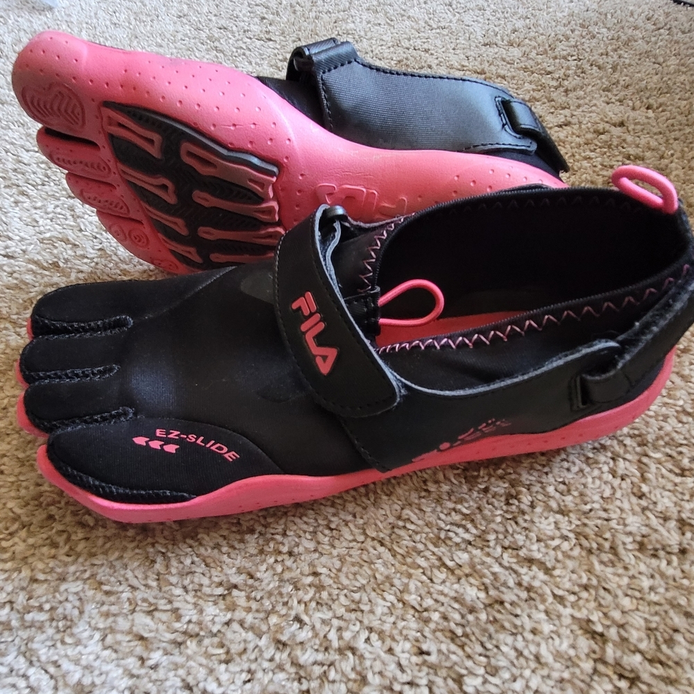 Fila Toe Shoes